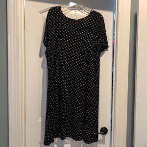 Old Navy black with white pok a dots knee length swing dress short sleeves